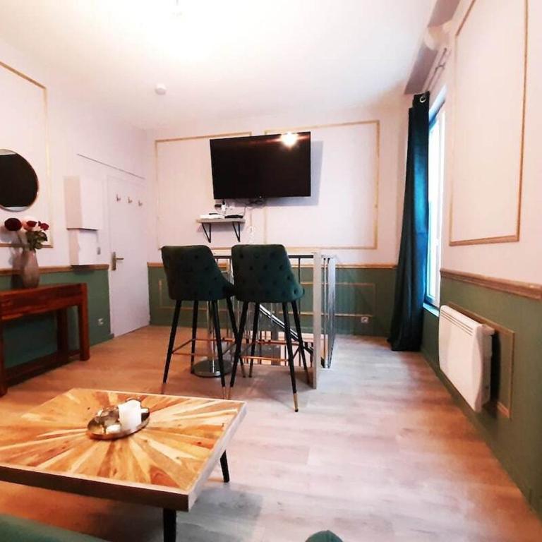 Guernica Apartment Paris Montmartre - Appartement 2 Chambres - 68