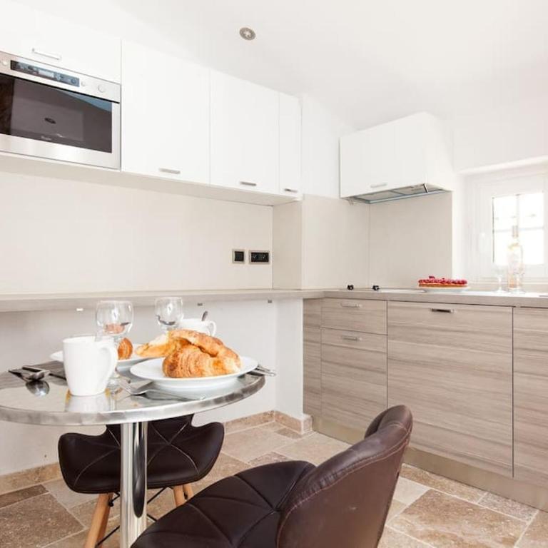LE PROVENCAL - Center old Antibes 1BR flat with AC, wifi - Appartamento con 1 Camera da Letto - 16