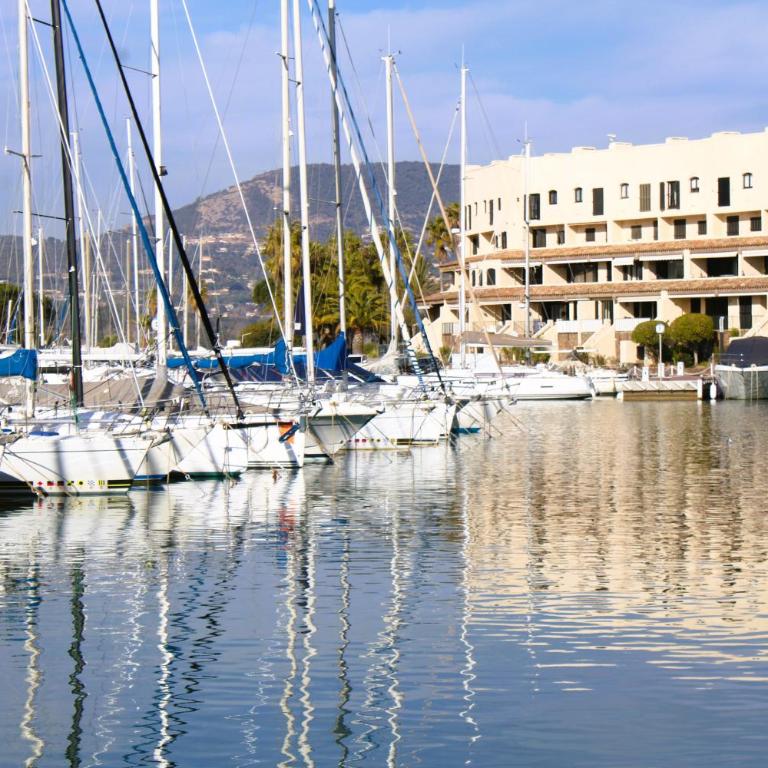 Brigantine111 - Golfe de Saint-Tropez - Appartement climatisé avec vue sur la marina - Appartamento con 2 Camere da Letto - 3