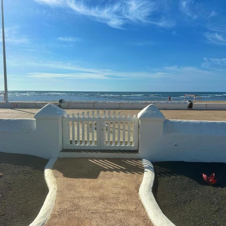 Luxury Villa Sea Front -La Orilla - Three-Bedroom Villa - 2