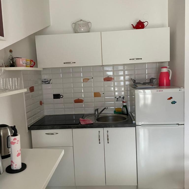 Apartment Jovana - Apartment with Sea View - 10