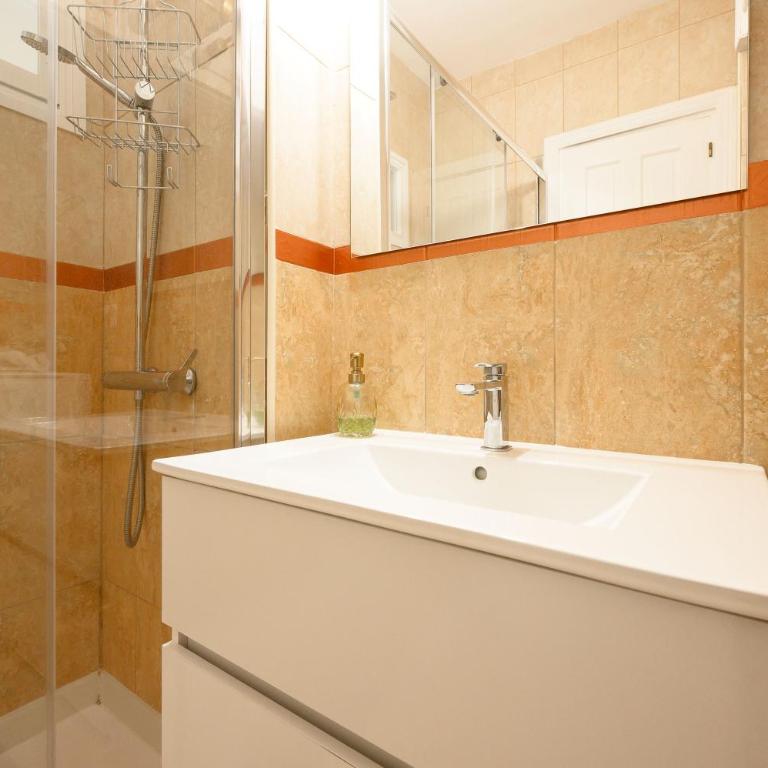Estudio Alhambra Beach I - One-Bedroom Apartment - 10