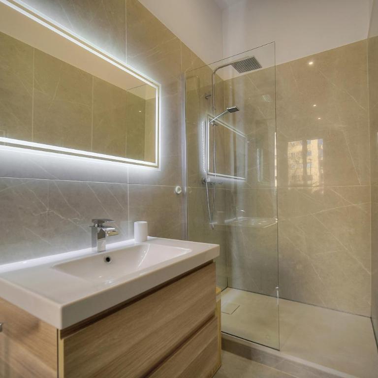 Elégant 2 chambres PARKING, Clémenceau- CENTRE CANNES A2B248 - Appartement 2 Chambres - 26