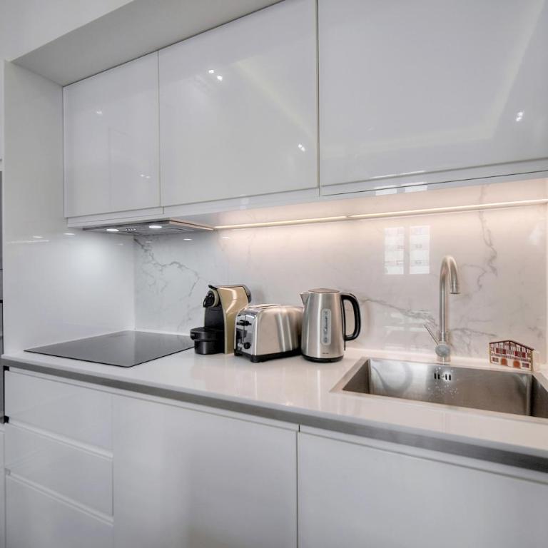 Elégant 2 chambres PARKING, Clémenceau- CENTRE CANNES A2B248 - Appartement 2 Chambres - 27