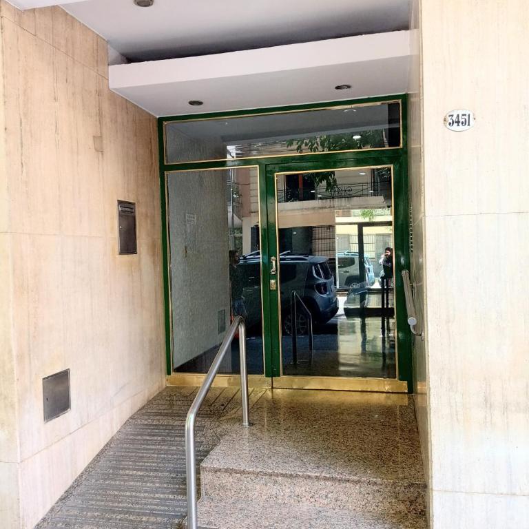 Exclusivo y luminoso Estudio c/Balcón - Apartamento de 1 dormitorio - 24