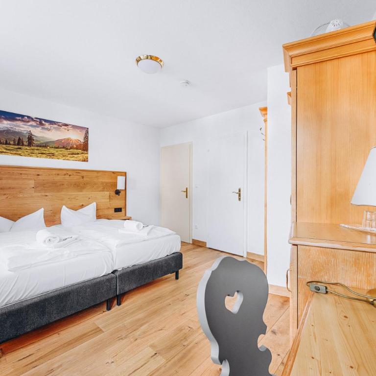 Weidegg - Hotel Garni - Standard Doppelzimmer - 11