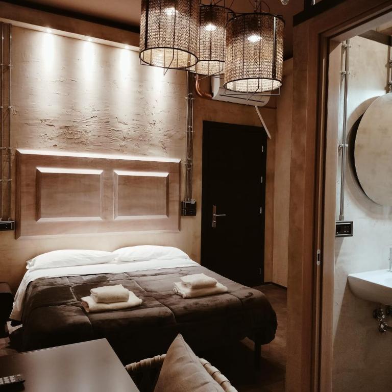Hotel & Hostel 7 - Superior Double or Twin Room - 2