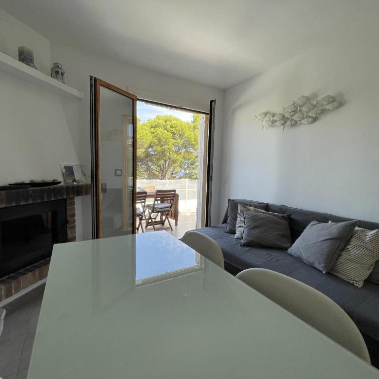 Acogedor apartamento con piscina comunitaria, cerca de la playa de Sa Tuna - ES-226-26 - Apartamento - 6