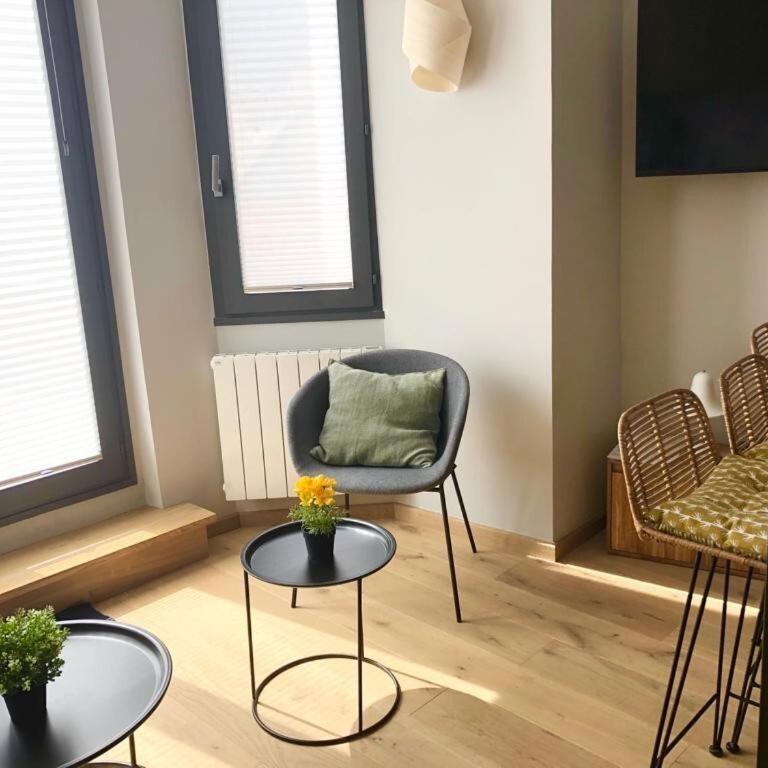 Appart Centre Chamonix Grande Terrasse Mont Blanc - Apartment with Shower - 13
