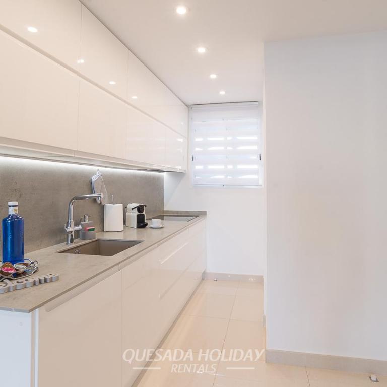 La Perla Benidorm Apartment seaview & pool Levante Beach - Apartment - 11