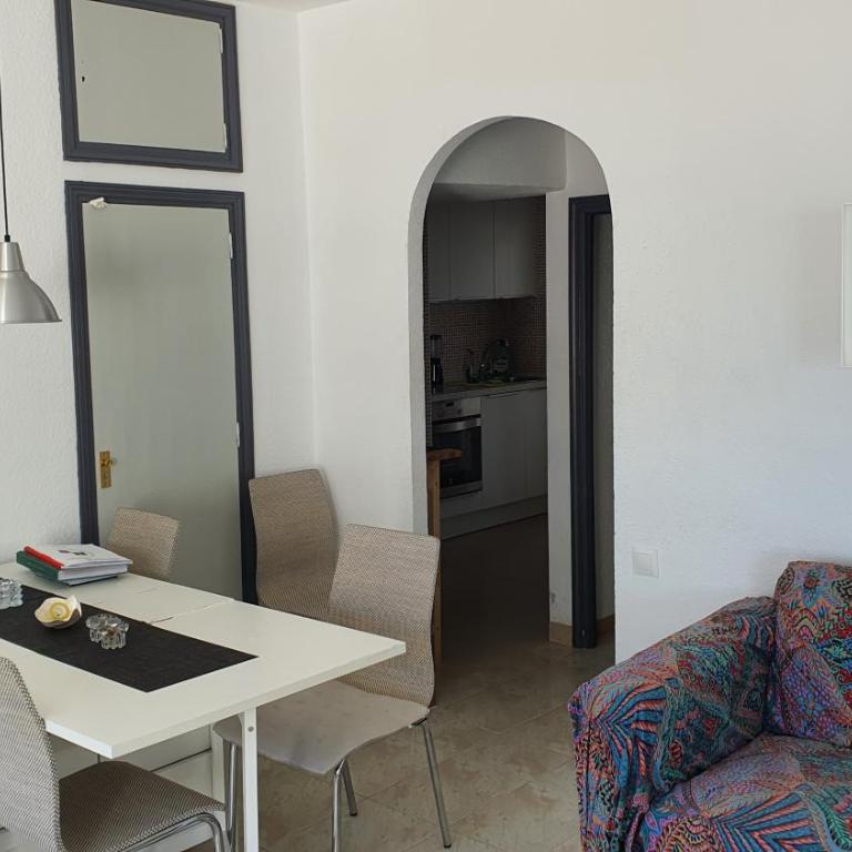 Casa Leon - One-Bedroom Apartment - 10