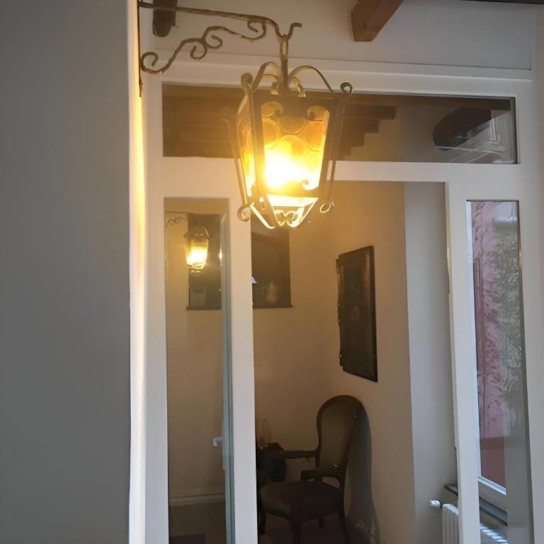 Cortile in centro - Charm Suite Heart of Lucca- 2 SmartTV - Appartamento - 25