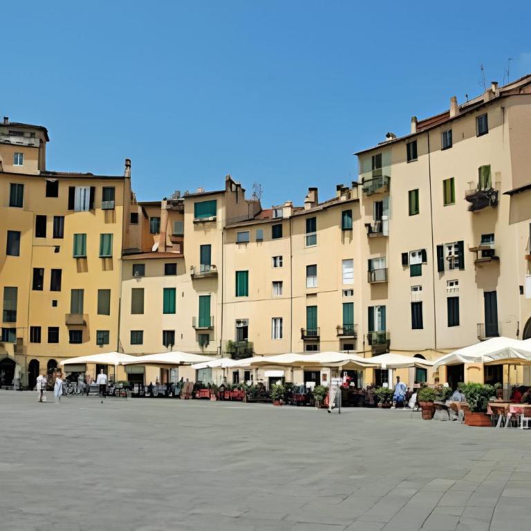 Cortile in centro - Charm Suite Heart of Lucca- 2 SmartTV - Appartamento - 35
