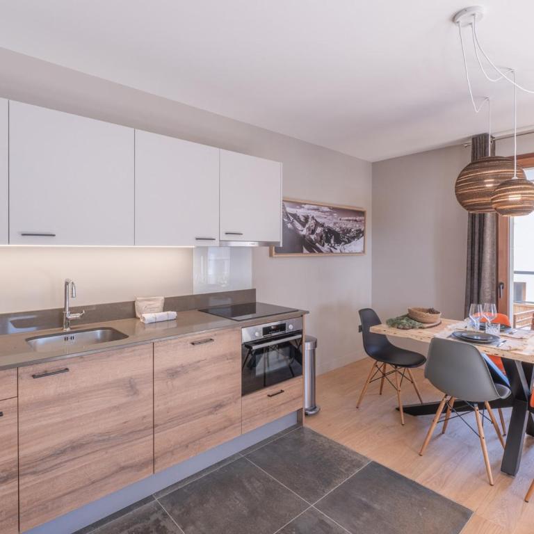Charmant appartement 3 pièces avec balcon et wifi à Huez - FR-1-645-52 - Appartement - 3