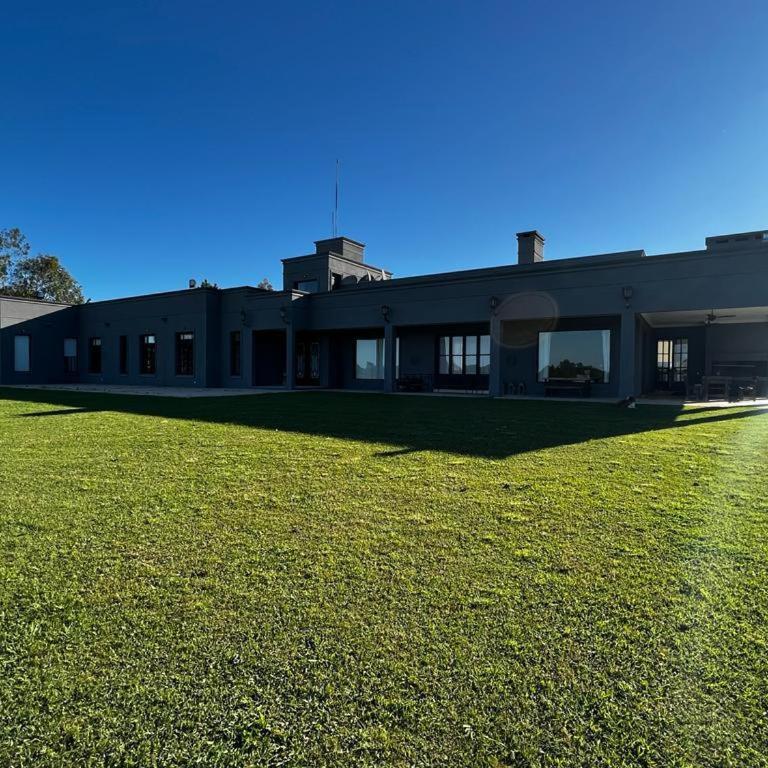 Casa de campo en Capilla del Señor - Casa de 4 dormitorios - 16
