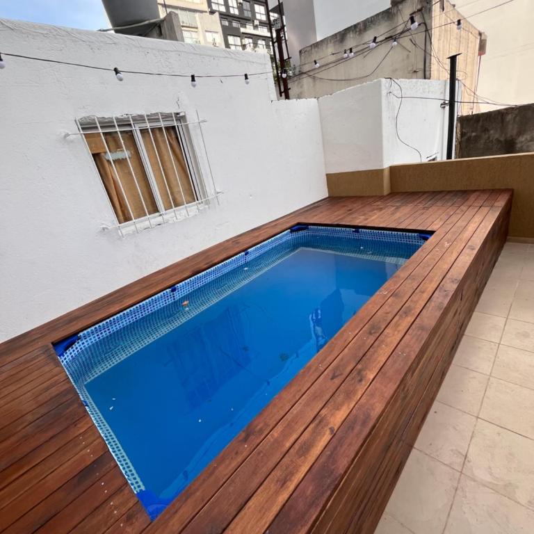Casa con Increíble Terraza, Parrilla y Pileta 21 jóvenes en Palermo - Three-Bedroom Townhouse - 16
