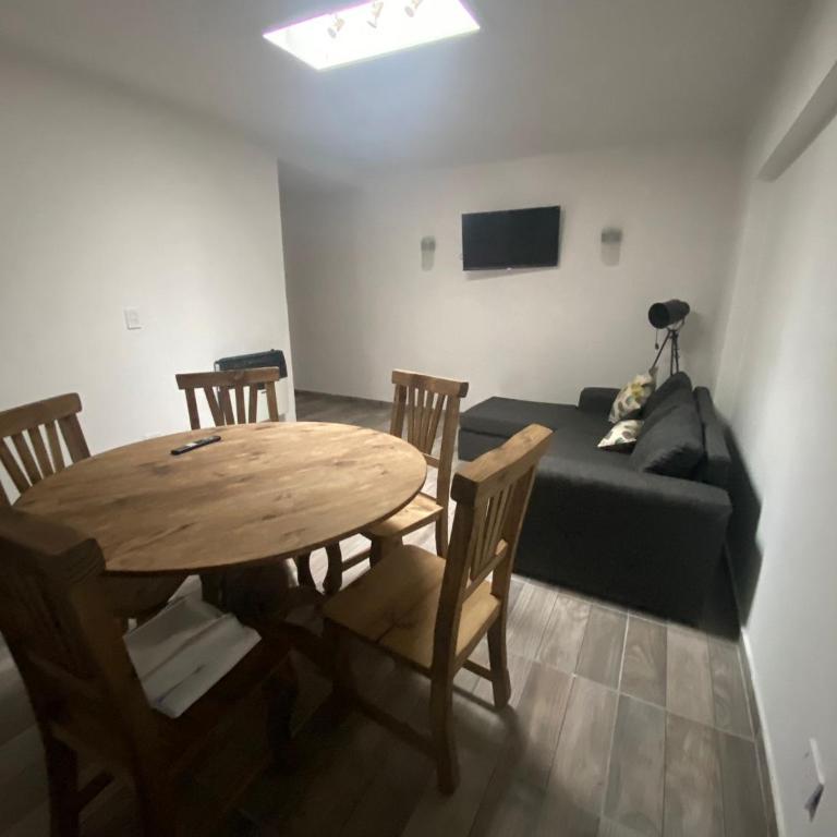 Depto 2 dormitorios en zona residencial - Apartamento de 2 dormitorios - 6