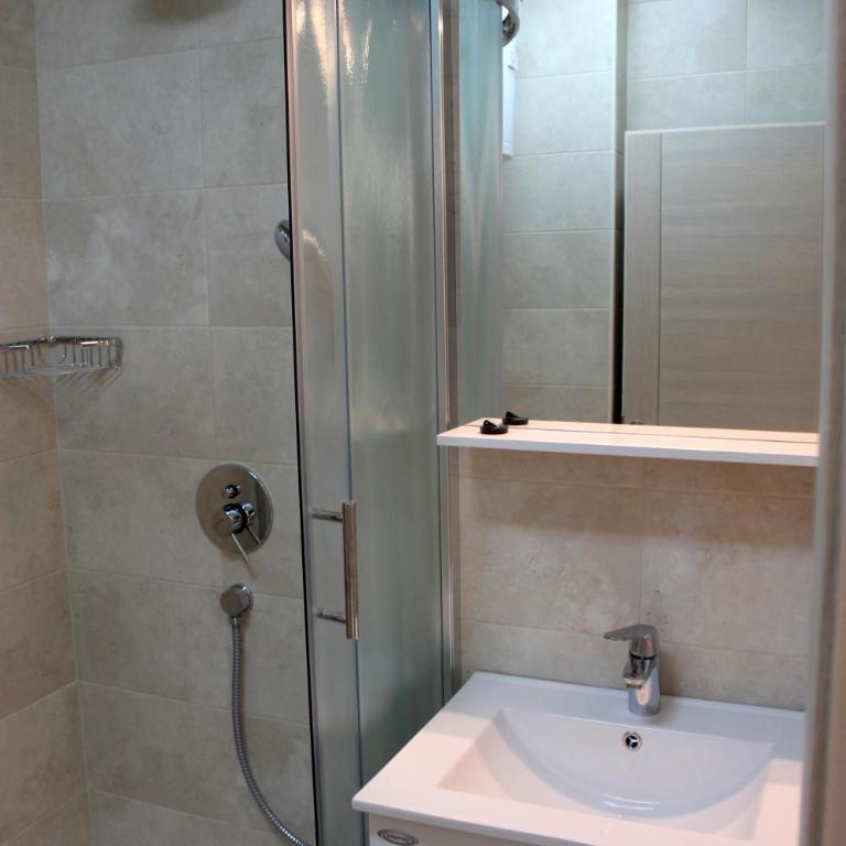 Apartments Lavanda - Studio with Sea View - 6