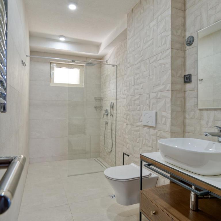 Luxurious 3-Bedroom Apartment by MN Property - Apartman sa 3 Spavaće Sobe - 9