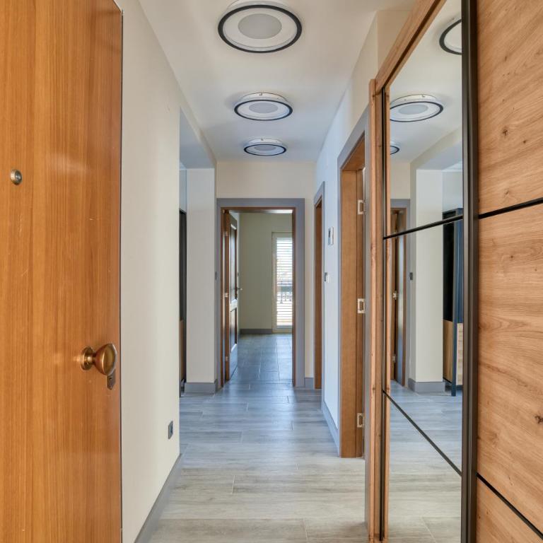 Luxurious 3-Bedroom Apartment by MN Property - Apartman sa 3 Spavaće Sobe - 13