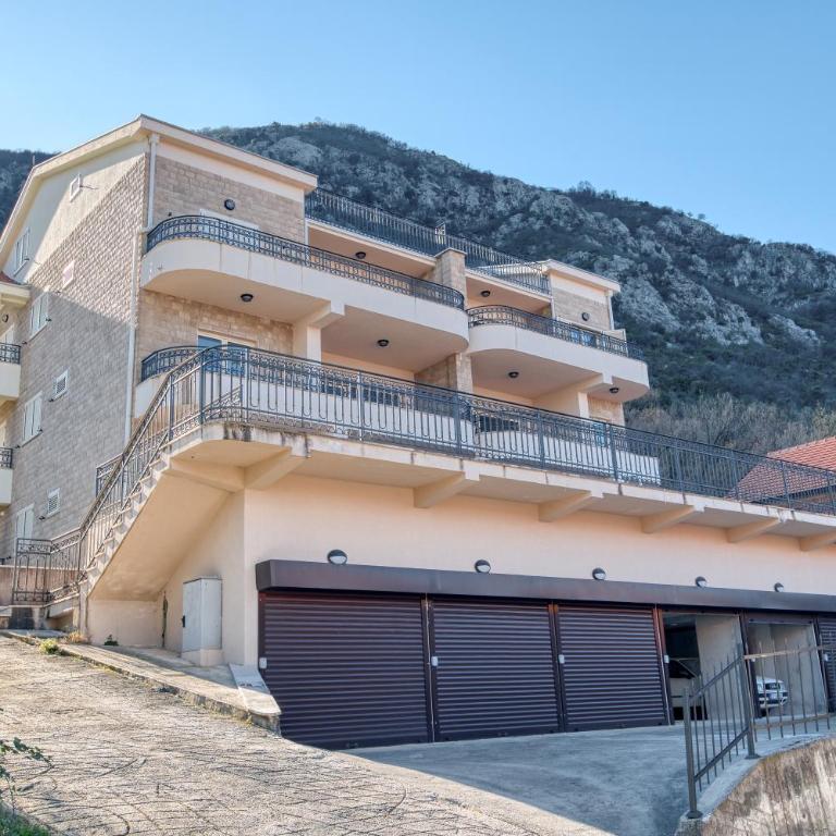 Luxurious 3-Bedroom Apartment by MN Property - Apartman sa 3 Spavaće Sobe - 22