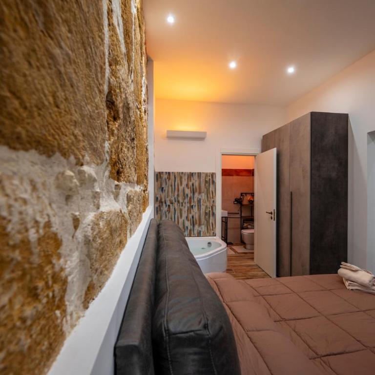 Casa Vacanze RetroScena - Suite Deluxe con Vasca Idromassaggio - 6