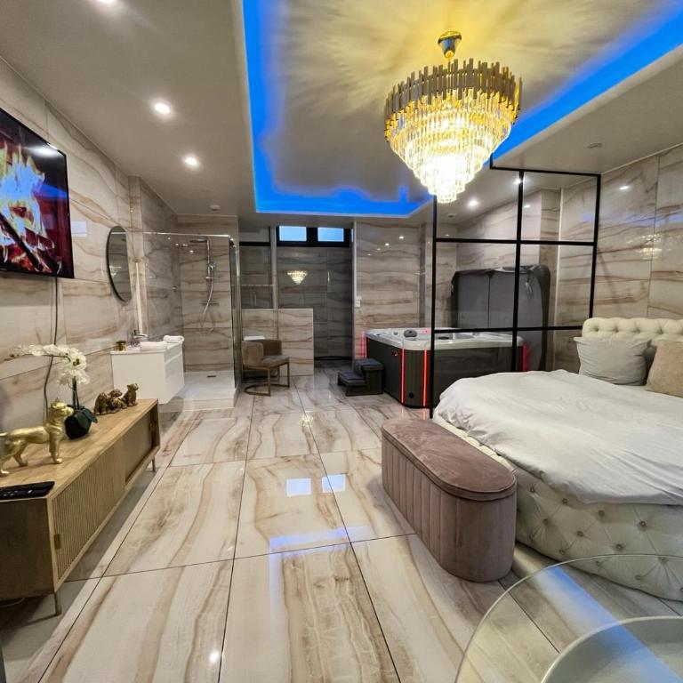 Golden house - JACUZZI - Appartement 1 Chambre - 2