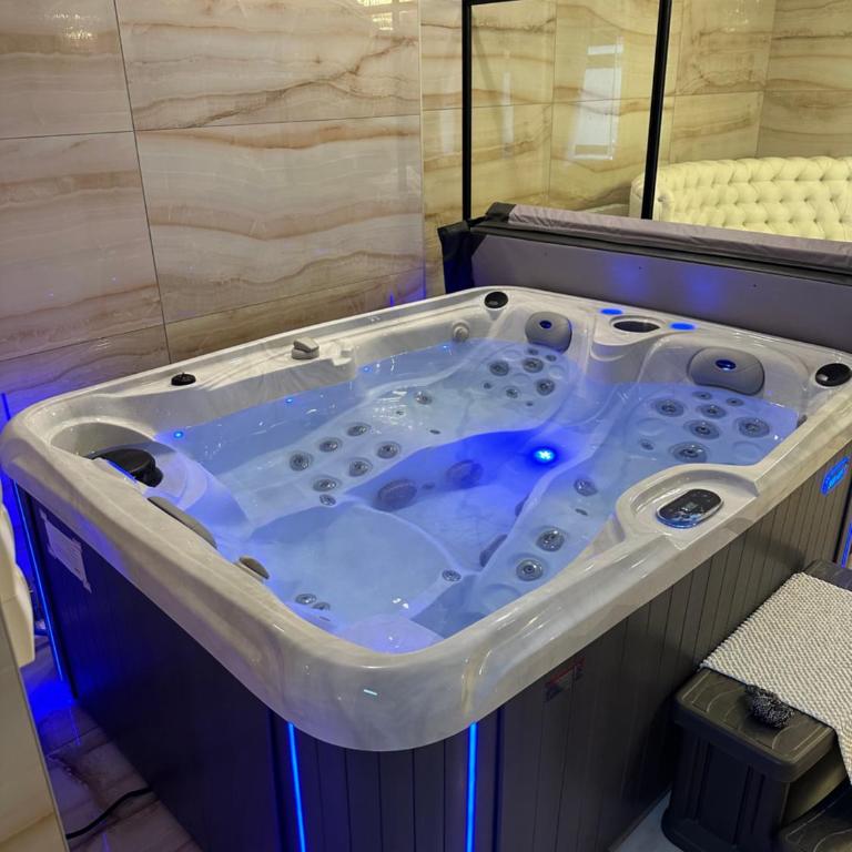 Golden house - JACUZZI - Appartement 1 Chambre - 7