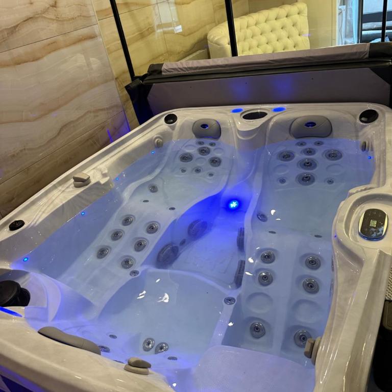 Golden house - JACUZZI - Appartement 1 Chambre - 6