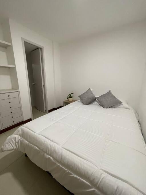 Apartment w/ Jacuzzi Best location/ Parque Lleras - Apartamento - 16