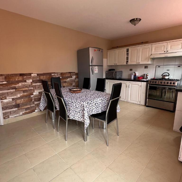 Hermosa y cómoda casa en Cochabamba - Casa de 3 dormitorios - 16