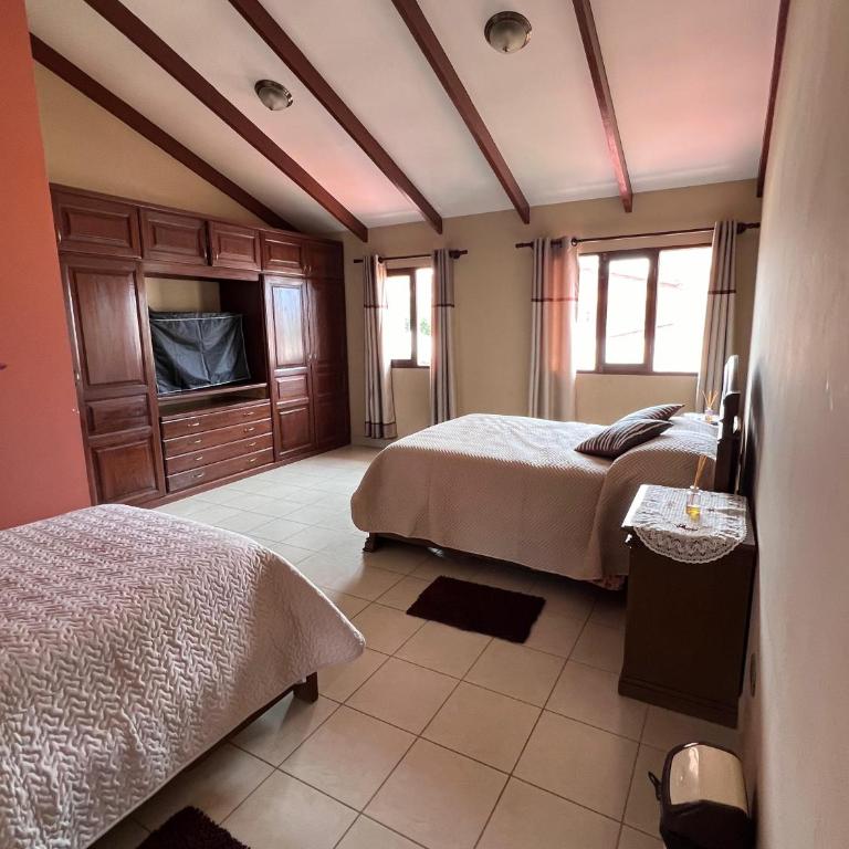 Hermosa y cómoda casa en Cochabamba - Casa de 3 dormitorios - 28
