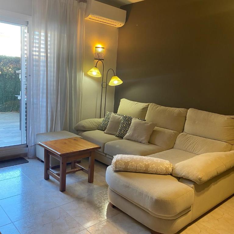 Casa Sobrestany L’Estartit - Two-Bedroom House - 10