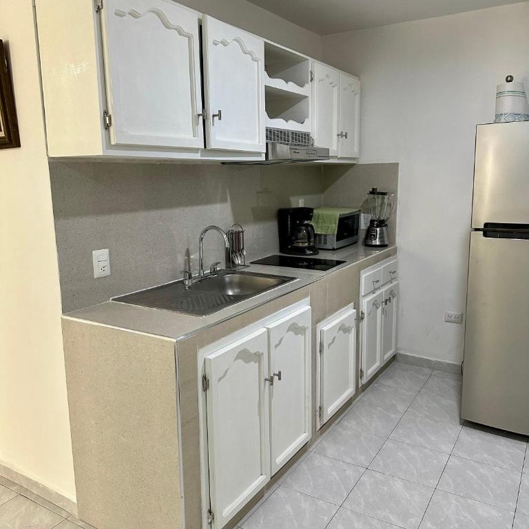Apto comodo, muy cerca de playa 101 - One-Bedroom Apartment - 3