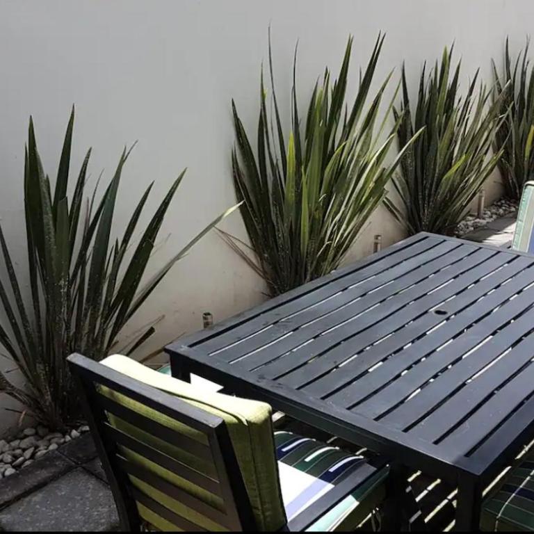 Casa Grande, Cómoda y con Seguridad - Excelente Ubicación - Casa - 13