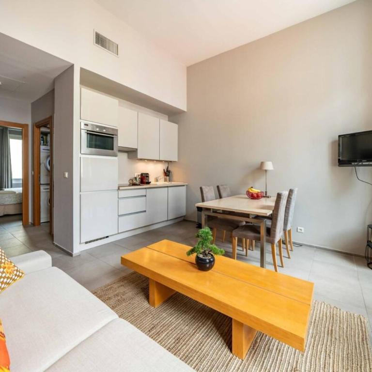 Beautiful 2 bedroom in the heart of Cannes - Apartamento de 2 dormitorios - 2
