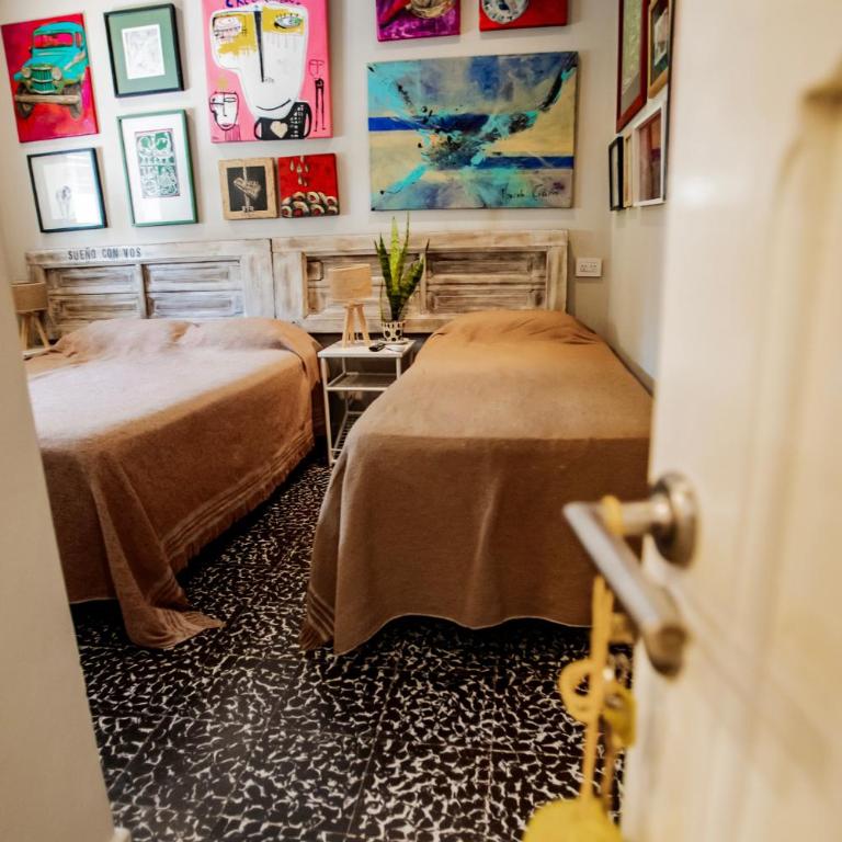 Casa de Arte CiTá, bed and breakfasts - Habitación Doble con baño privado - 2 camas - 6