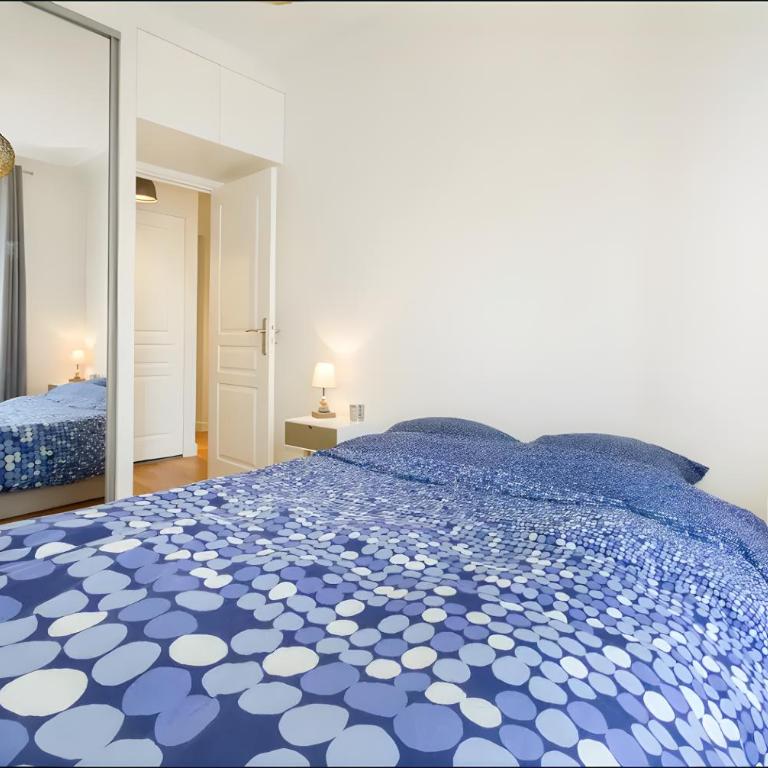 Appartement 2 pièces avec vue Tour Eiffel - Appartement 1 Chambre - 12