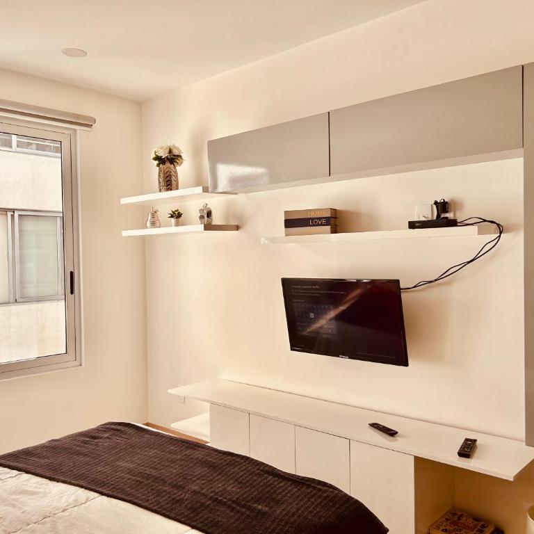 Espectacular departamento/estacionamiento, 3 TV’s - Apartamento de 3 dormitorios - 24