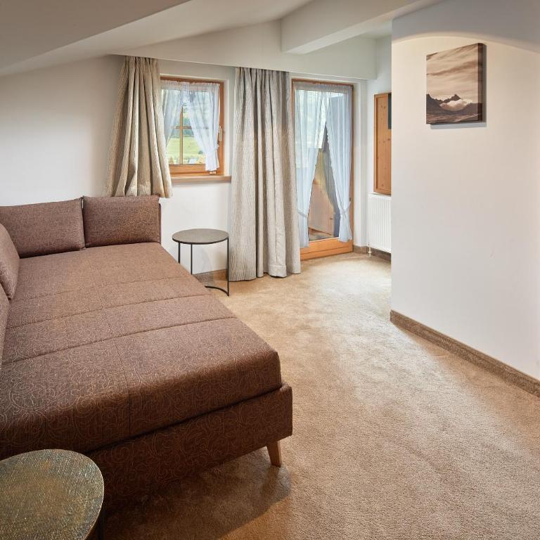 Habachklause Familien Bauernhof Resort - Deluxe Suite mit 2 Schlafzimmern (2 Erwachsene + 3 Kinder) - 3