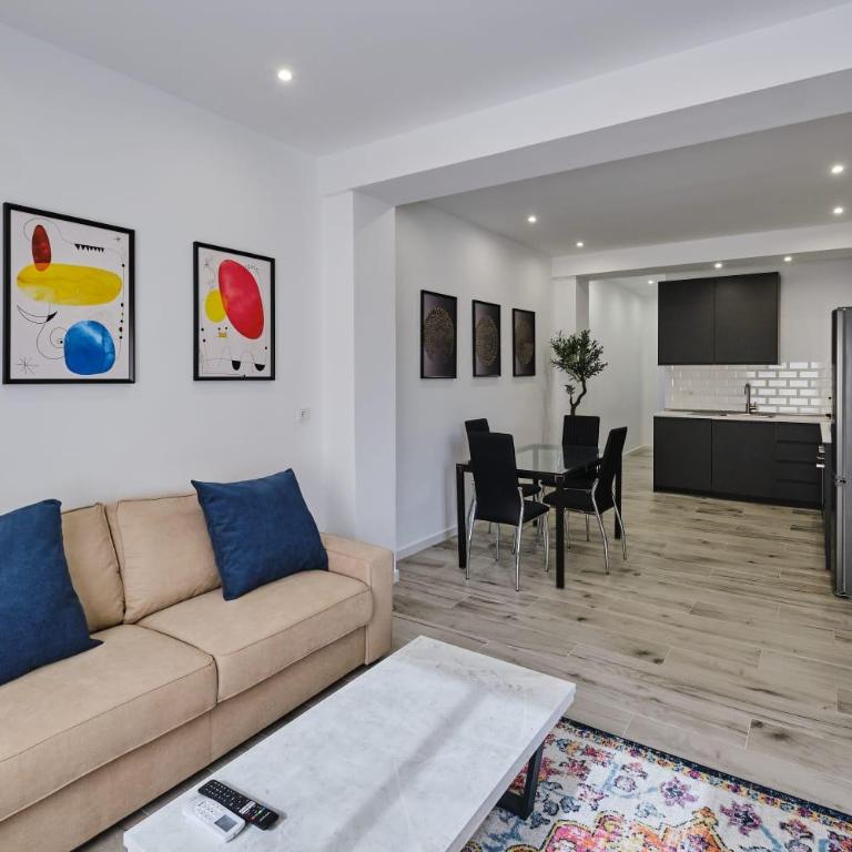 Arenas flat - Two-Bedroom Apartment - 2