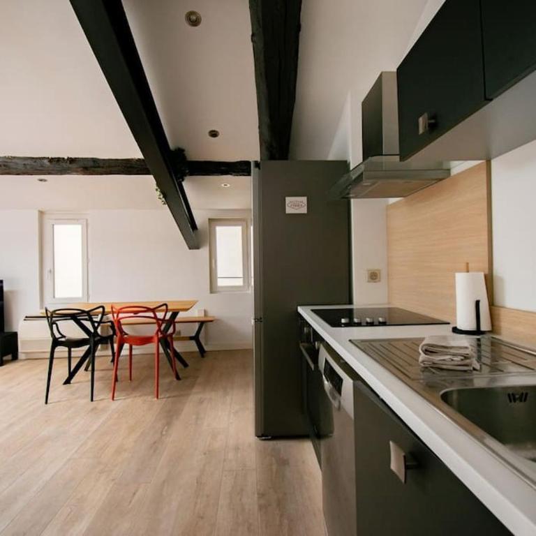 Moderne et lumineux - clim - wifi - Appartement 1 Chambre - 12