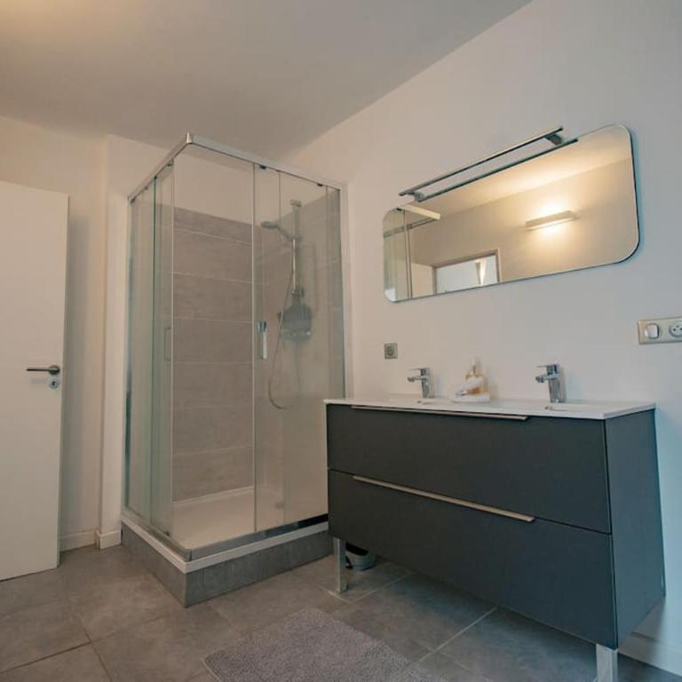 Moderne et lumineux - clim - wifi - Appartement 1 Chambre - 14