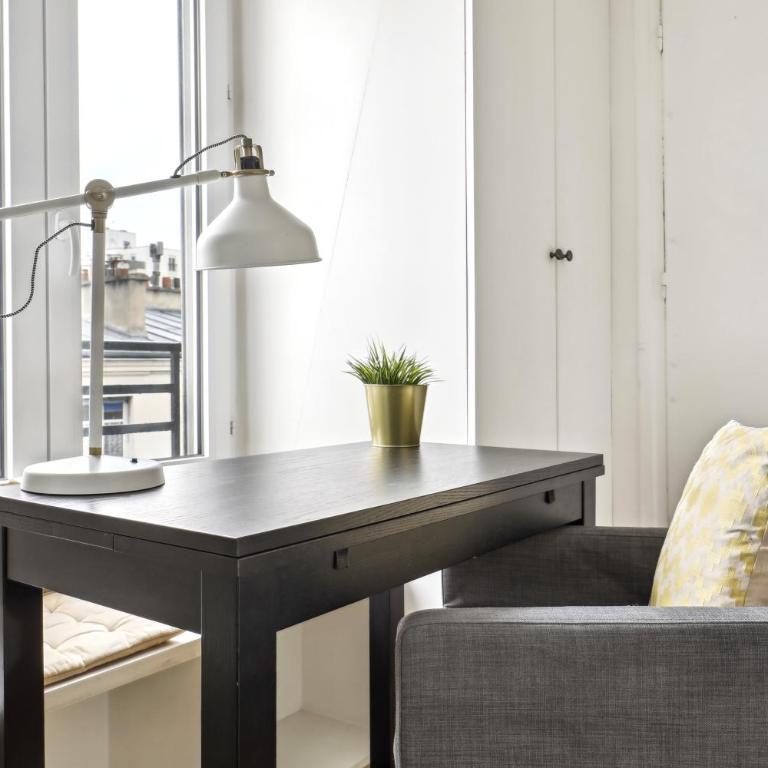 Bright top floor studio near Pere Lachaise - Appartement 1 Chambre - 5