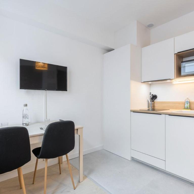 Lille Saint-Michel Fully-equipped studio - One-Bedroom Apartment - 7