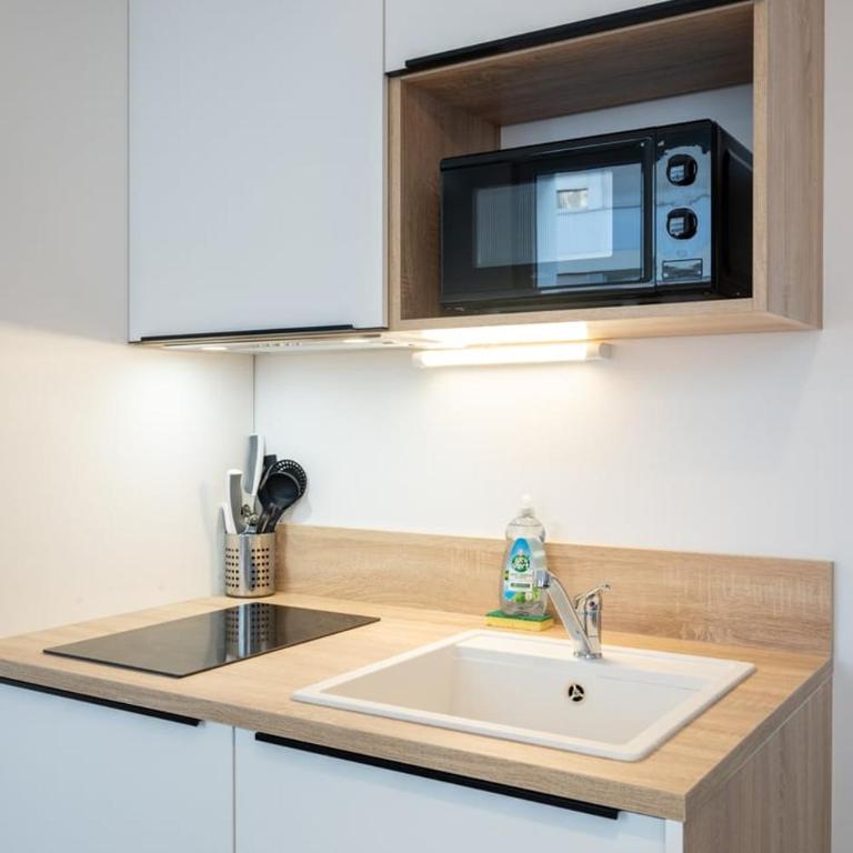 Lille Saint-Michel Fully-equipped studio - One-Bedroom Apartment - 9