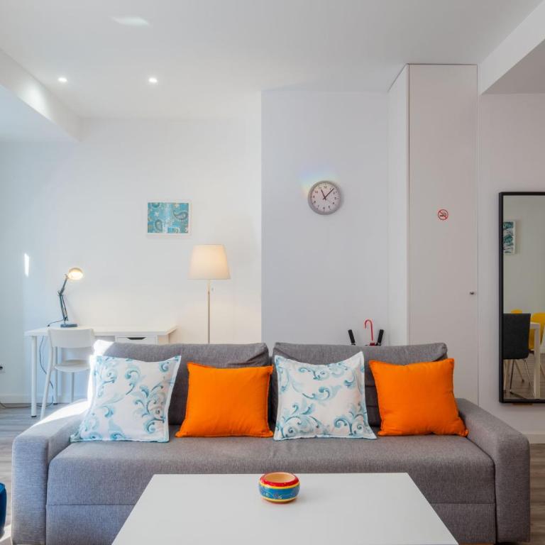 Spacious & Clean Apartment in Quiet Area - Three-Bedroom Apartment - 8