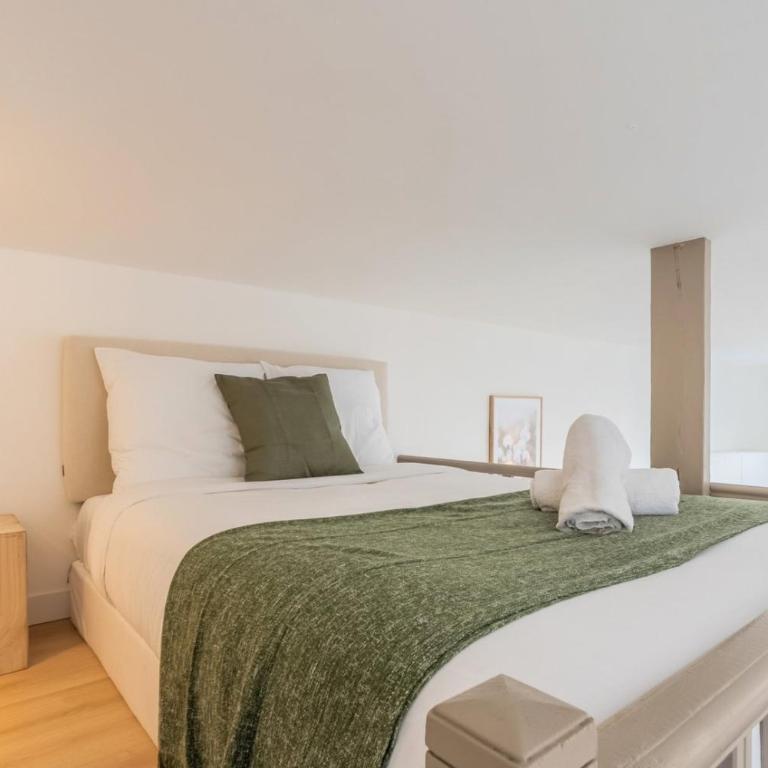 Spacious and bright studio in the center. - Appartement 1 Chambre - 15