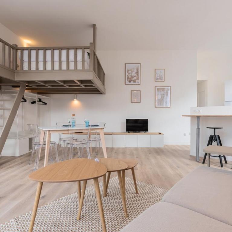 Spacious and bright studio in the center. - Appartement 1 Chambre - 5