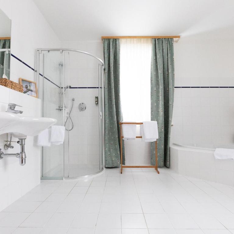 Appartementhotel am Weissensee - Apartment mit 2 Schlafzimmern und Balkon - 1